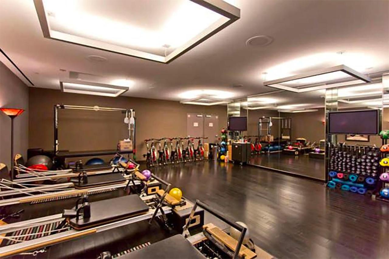Huge Modern Luxury 17 Floor Panoramic Corner Suite With Open Balcony Las Vegas Exterior photo