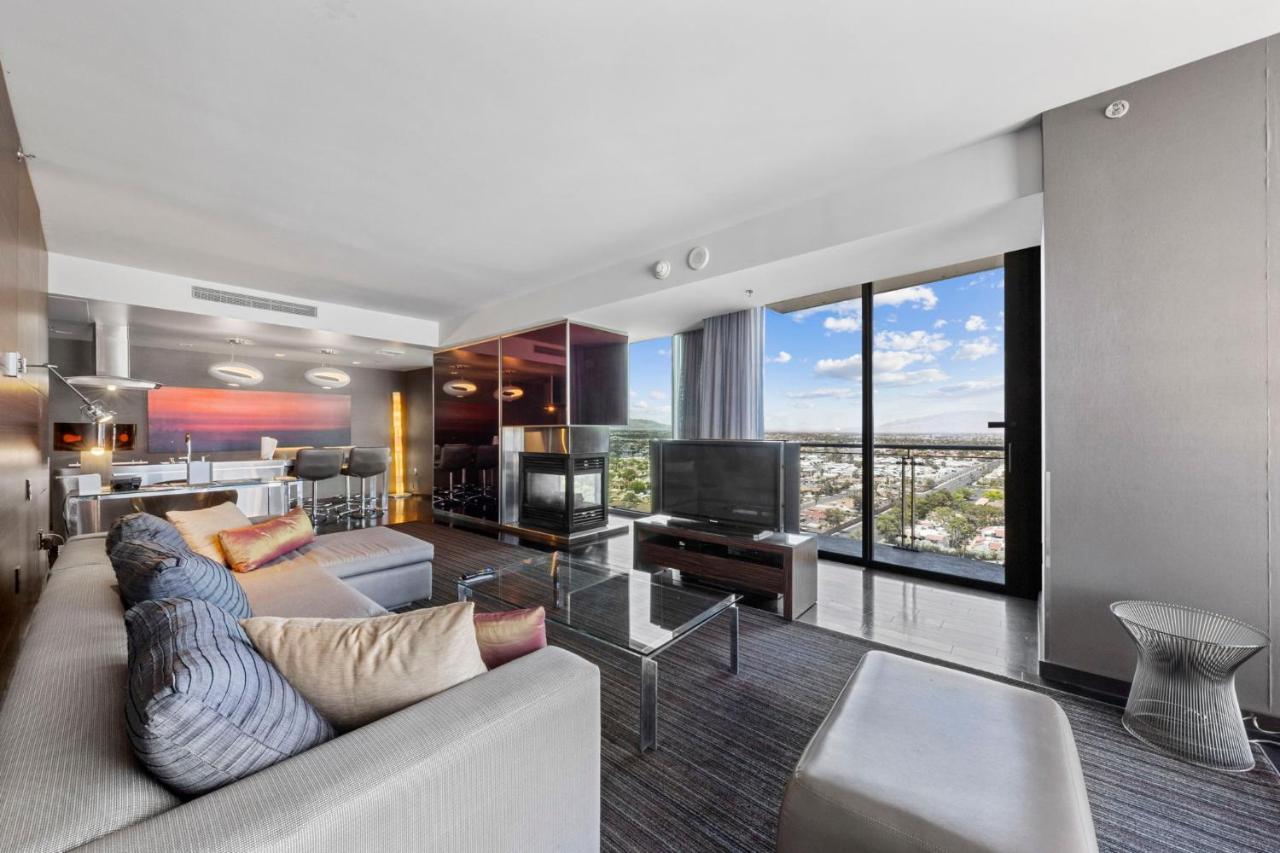 Huge Modern Luxury 17 Floor Panoramic Corner Suite With Open Balcony Las Vegas Exterior photo